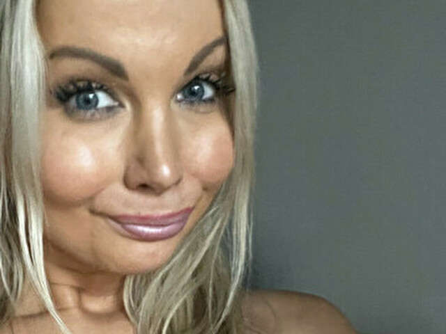 go to chat with SwedeBarbie