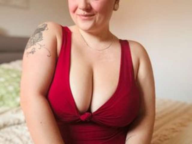 go to chat with SweeetLeahxx