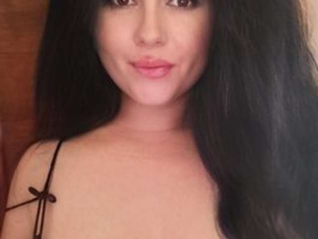 go to chat with Sweet-Milana