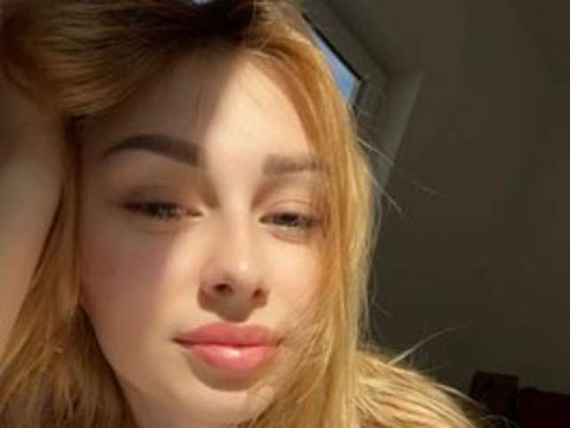 go to chat with Sweet-berry