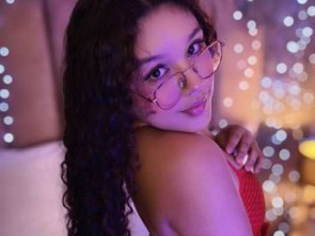 go to chat with Sweet-rosse