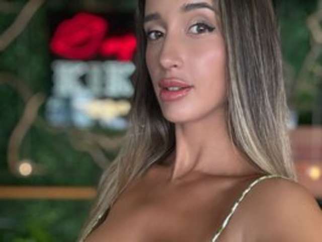 go to chat with SweetButtocks