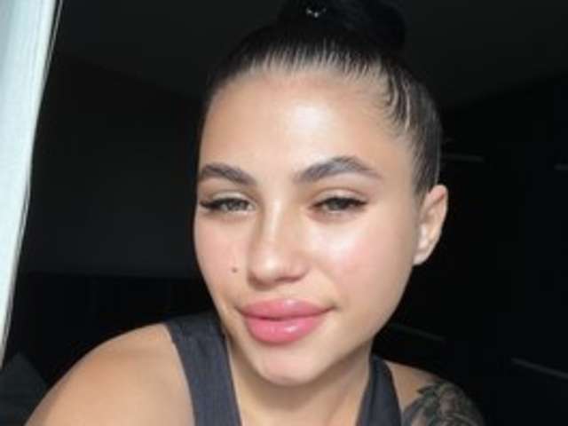 go to chat with SweetLya09