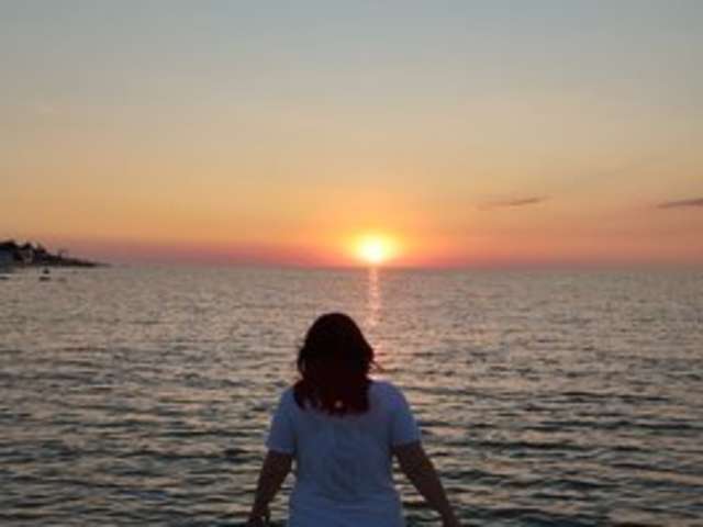 go to chat with Sweet_Symphony