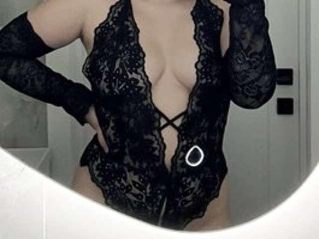 go to chat with SweeteeeFox