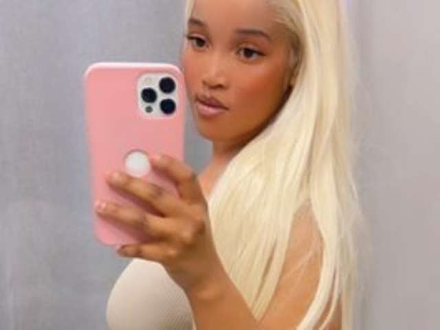 go to chat with Sweetheartcocomwllow