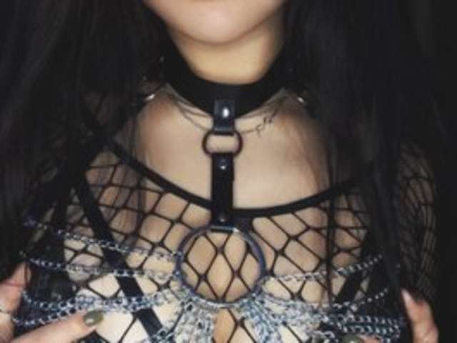 go to chat with Sweetie-Kris