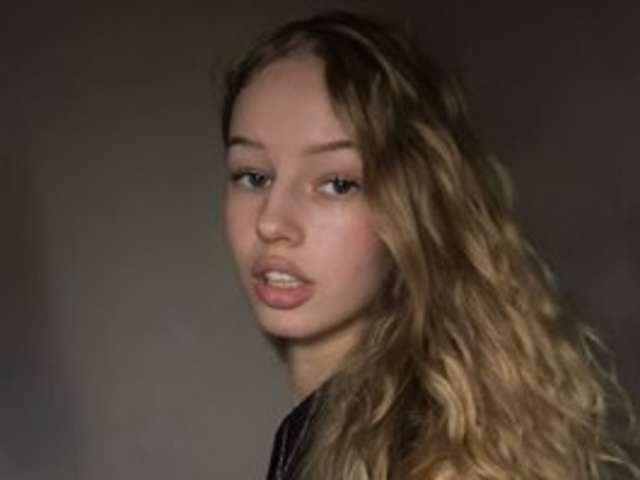 go to chat with SweetyWhisper