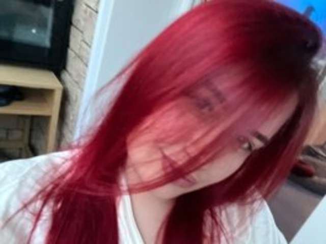 go to chat with SwettyTiti1