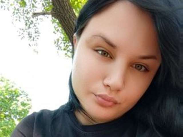 go to chat with Sylvia-Willa