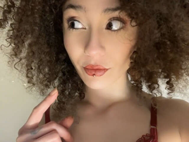 go to chat with TINASWORLD