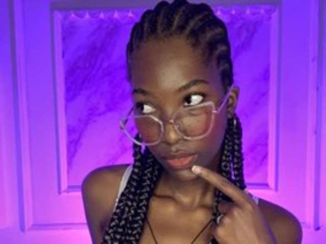 go to chat with Tahira-20