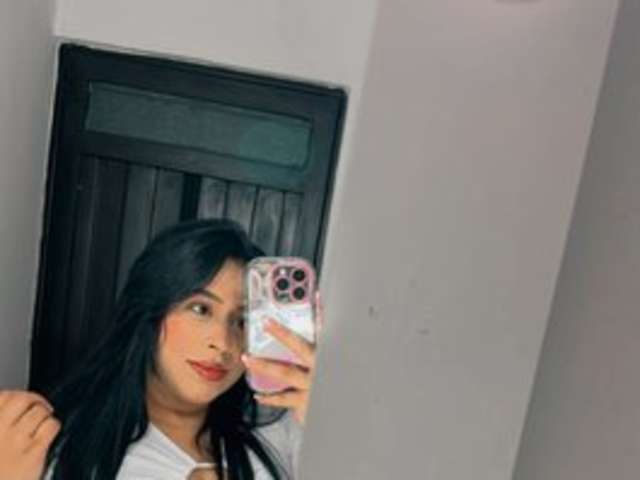 go to chat with Taniaharlow