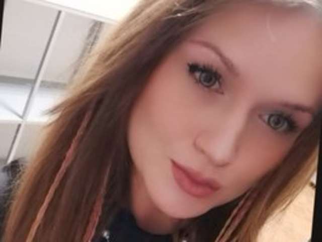 go to chat with Taya55