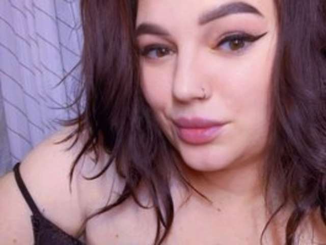 go to chat with TeannaElle