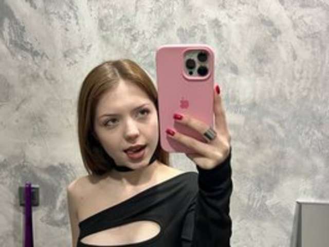 TESSA-VINCH amateur webcam photo