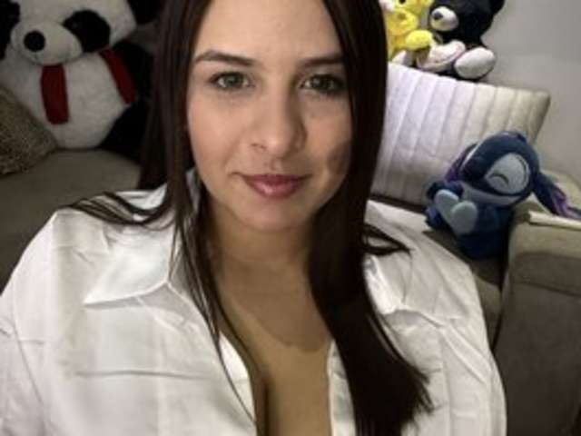 go to chat with The-barbie9