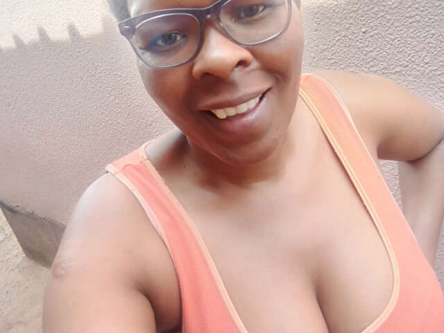 go to chat with Thina