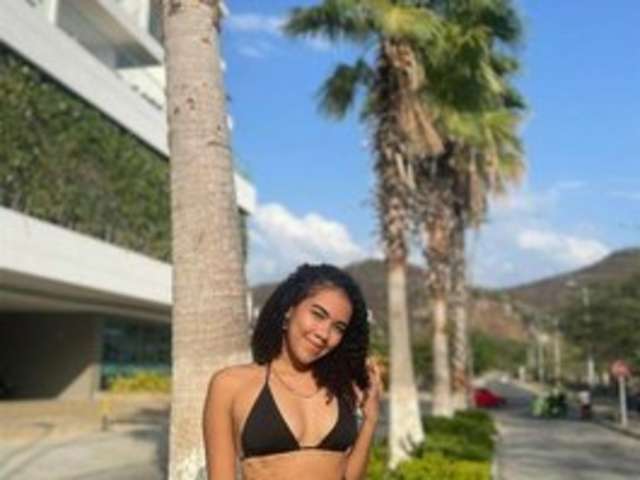 go to chat with Tianalux