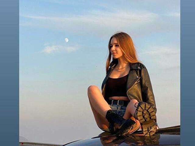 go to chat with TinyDream