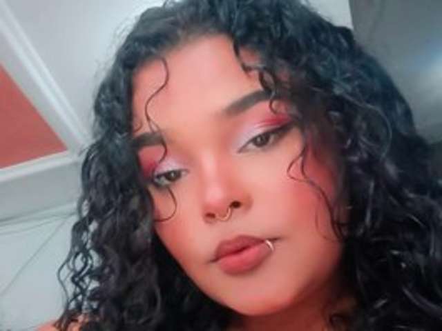 go to chat with TinyZoe18