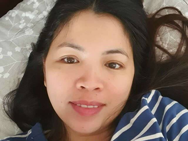 go to chat with Tinyelyza