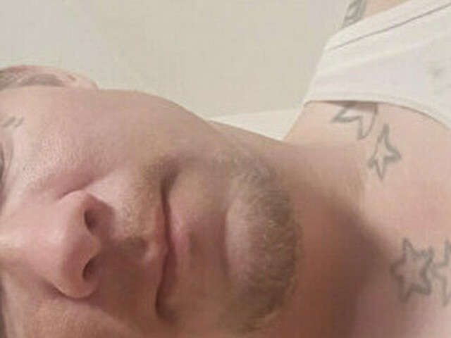 go to chat with TooMuchSex69