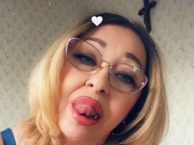 go to chat with ToriExcite