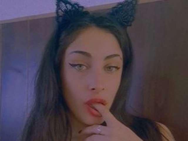 go to chat with Trixibb