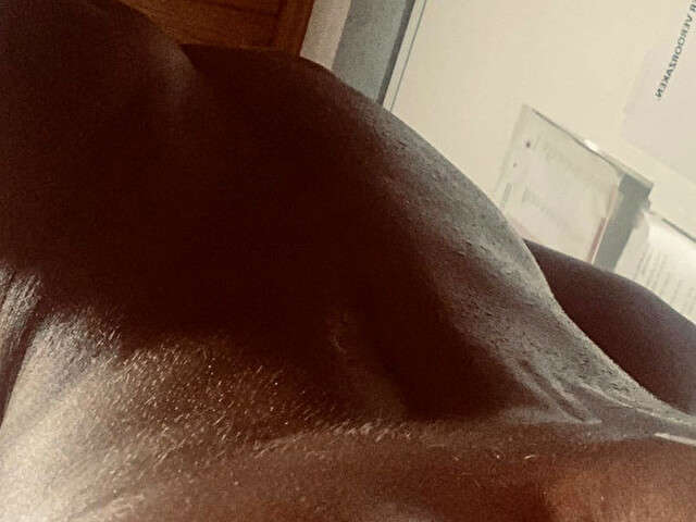 go to chat with Trixxxy
