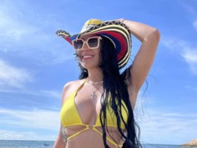 TUBEBESITAKAROLINA amateur webcam photo