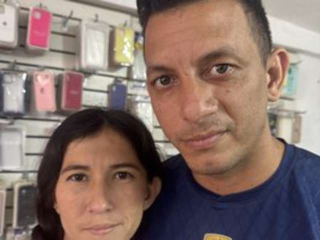 go to chat with Tuchiquitacaliente20