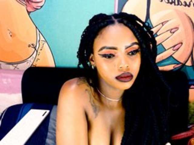 go to chat with Tyrabangz