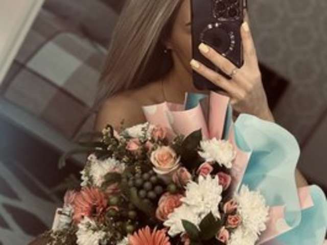 go to chat with VICTORIA_