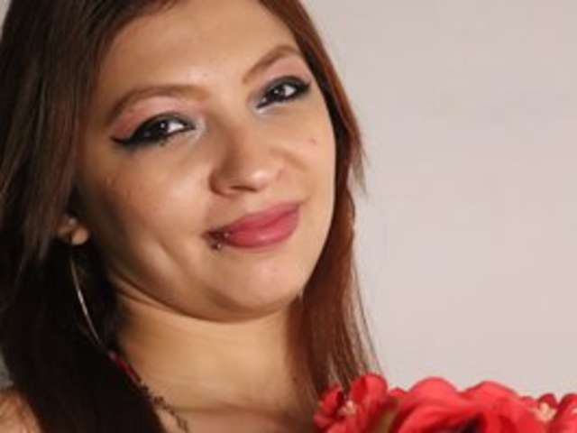 go to chat with Valentina-Ortiz