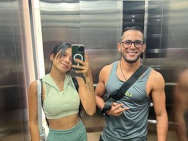 go to chat with ValeriaDuque