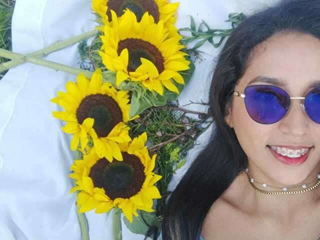 go to chat with ValeriieeLee