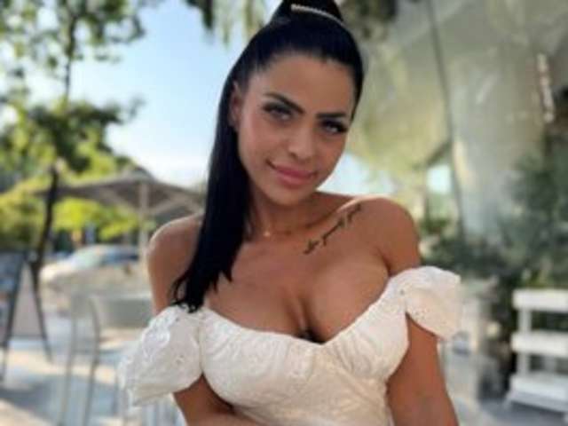 go to chat with VanesaCharm