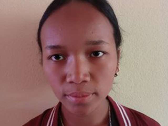 go to chat with Vaninah