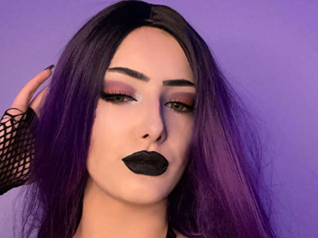 go to chat with VenenaDivina
