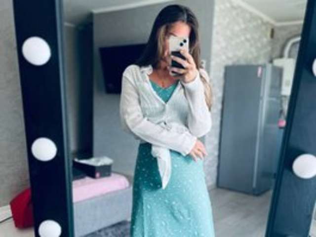 go to chat with Victoria23-1