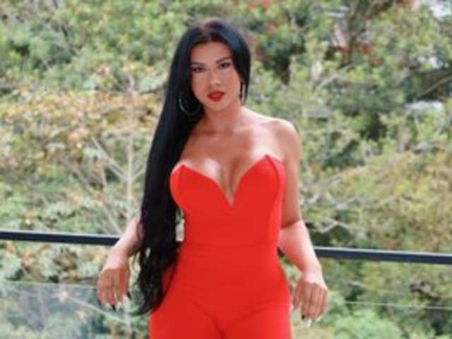 go to chat with VictoriaBalee