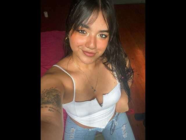 go to chat with VictoriaWalk