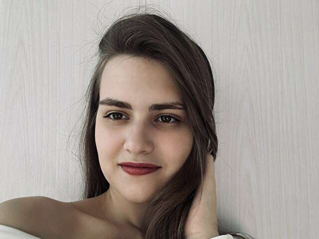 go to chat with Vikki07