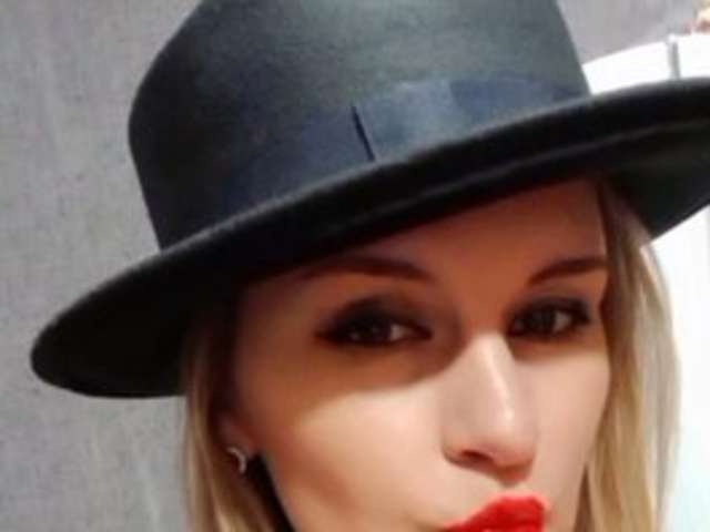 go to chat with Viola7777