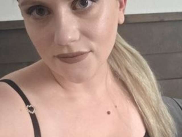 go to chat with VioletBabyyy