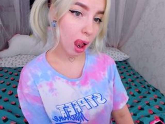 go to chat with Vivi-Squirrel