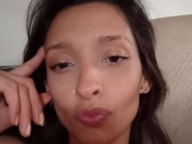 go to chat with VivianChavoustie