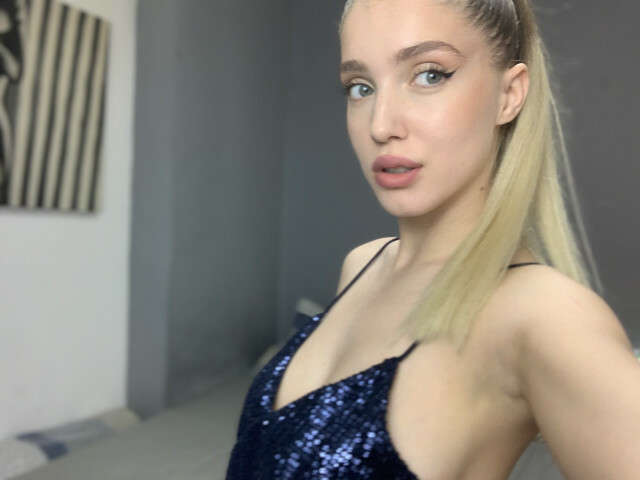 go to chat with Vivvian