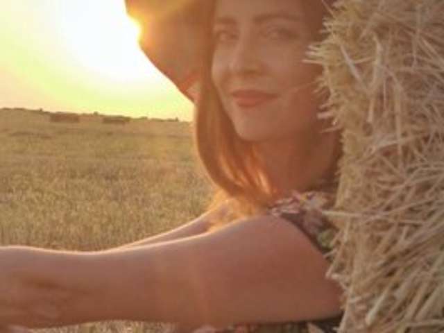 go to chat with Vre-di-na